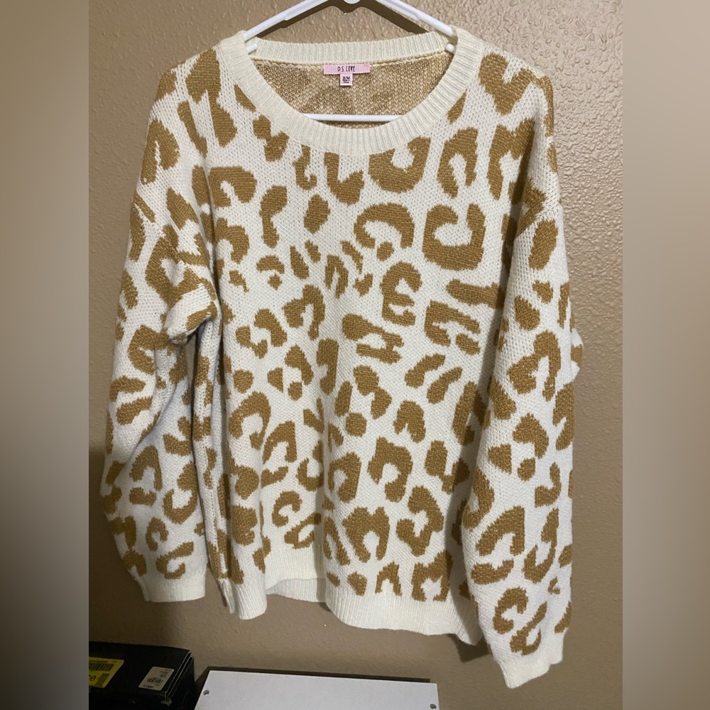 Leopard Print Women Sweater Size Small